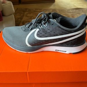 Women’s Nike Zoom Strike 2.